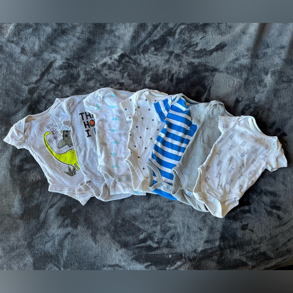 BOY 0-3 Months Assorted Onesies